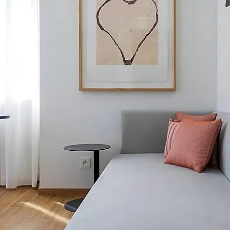 Rossella Hotel 3*